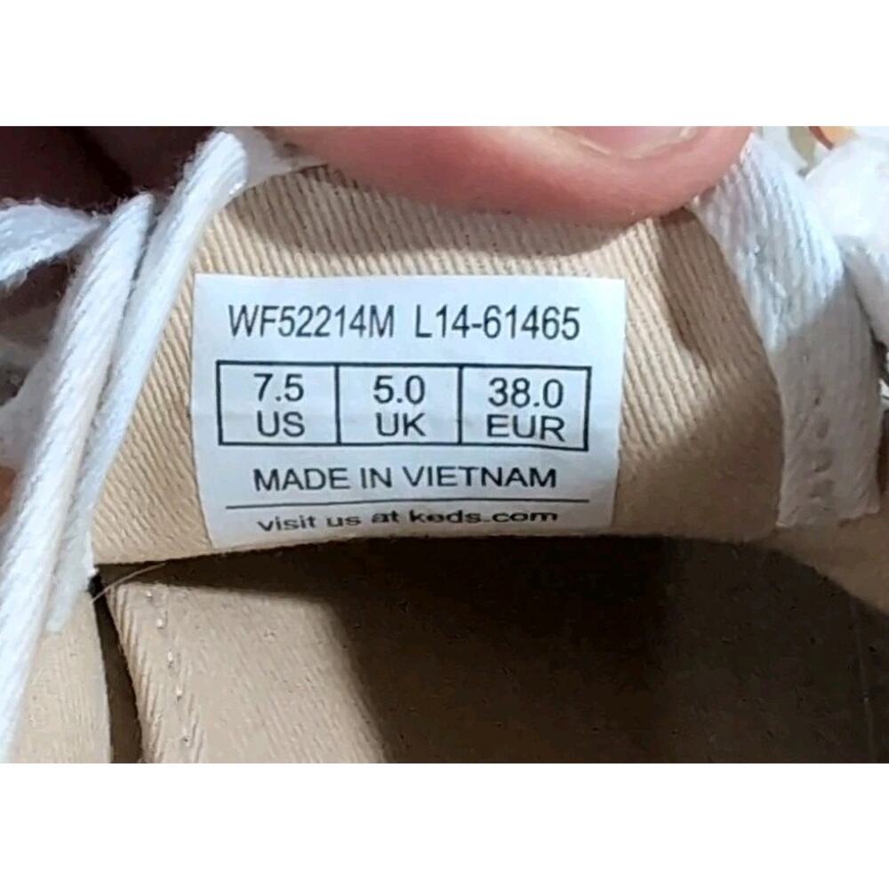 Keds x Taylor Swift Eyelet Berry Sneakers 7.5 Swiftie Casual Cherries Boho - Picture 12 of 13
